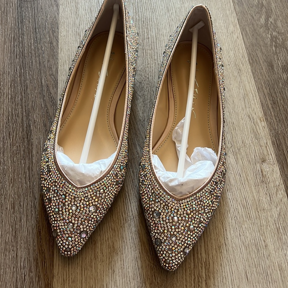 NWT 🌟 Betsey Johnson Flats